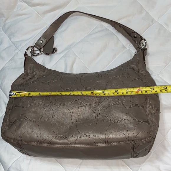 Like new Coach Y2K Signature Hobo Leather Metallic Stitched Signature F19415 - Picture 10 of 16